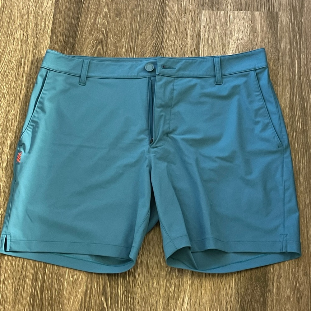 Rhone Resort Shorts 32
